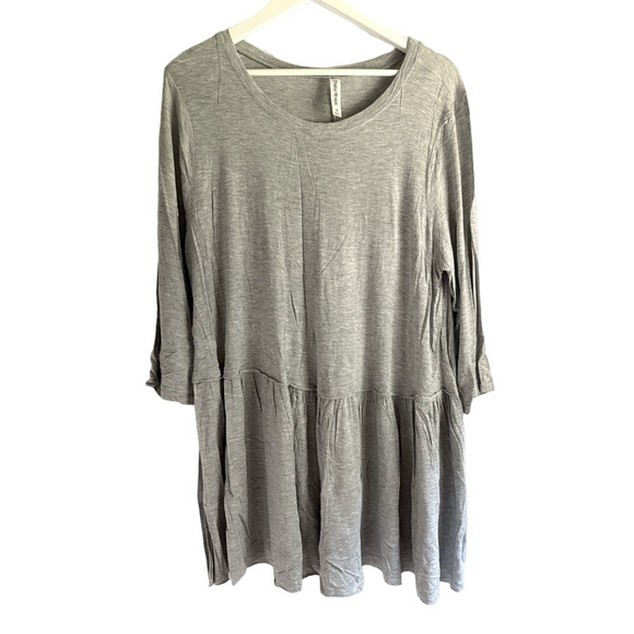 Zenana Outfitters Tops - Zenana Light Gray Tiered Babydoll Tunic Top Plus Size 1X